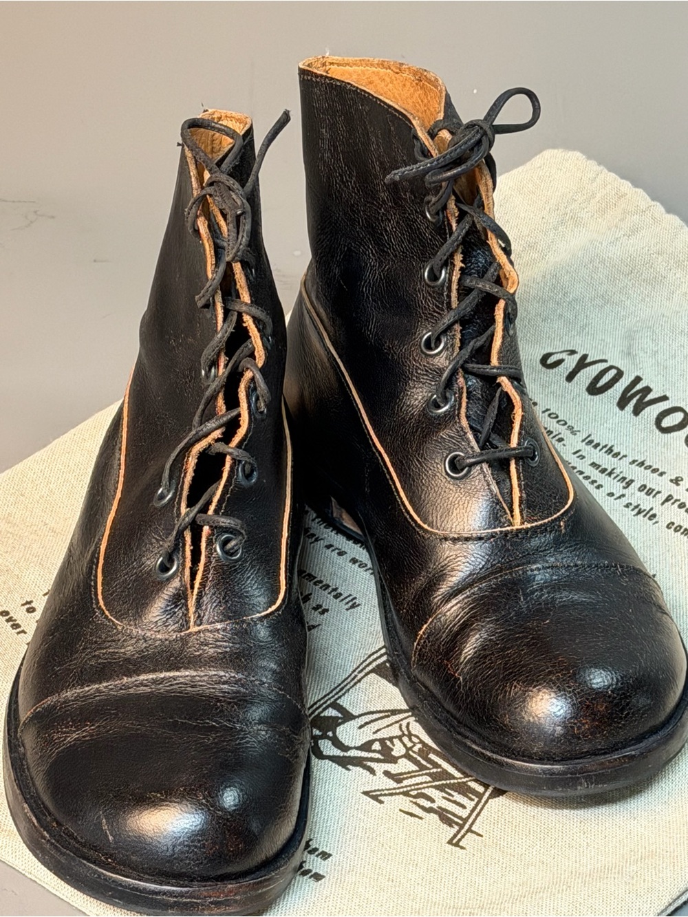Women's Black Leather Lace-Up Ankle Boots with Contrast Trim